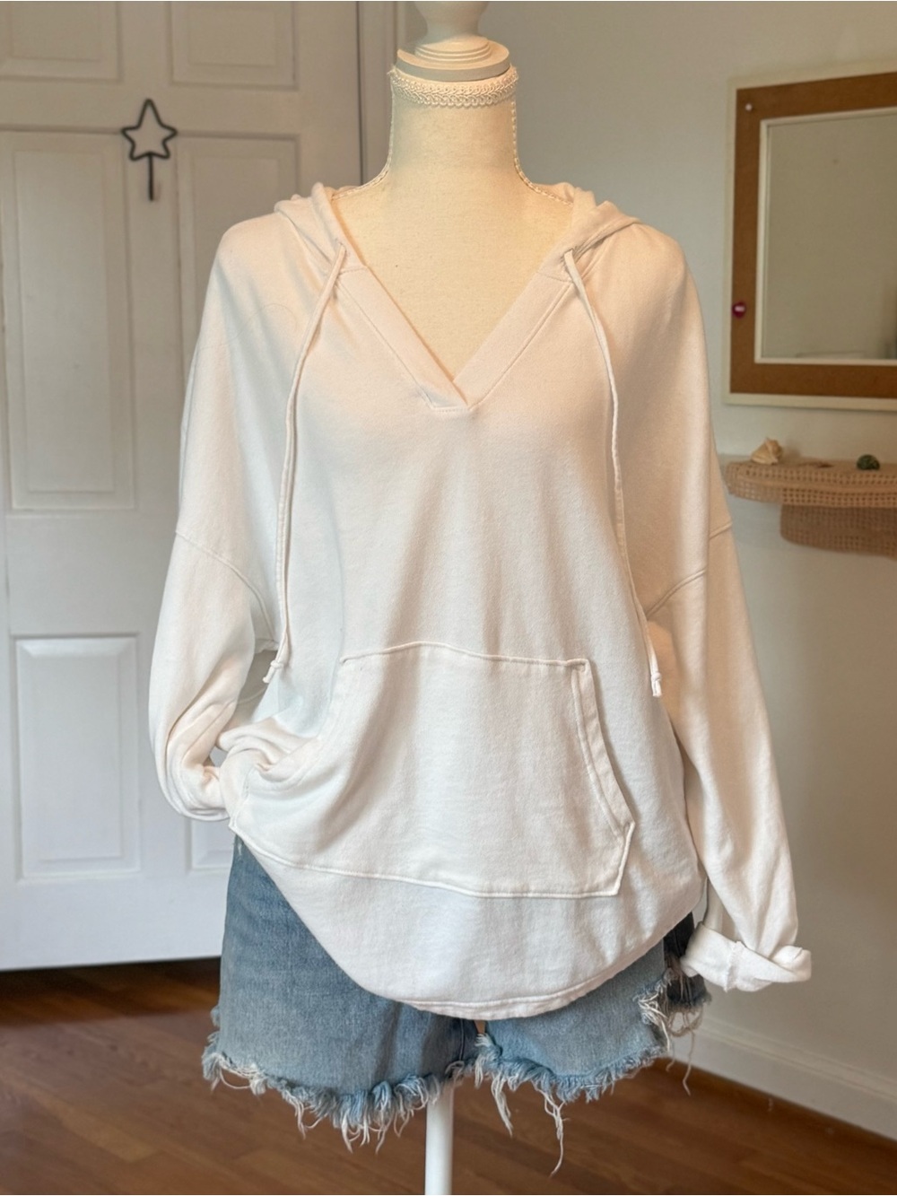 Old Navy White Tunic Beach Hoodie Oversized Cozy Lounge Sweatshirt V-Neck Sz M